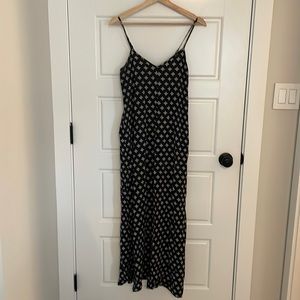 Black & white patterned maxi dress